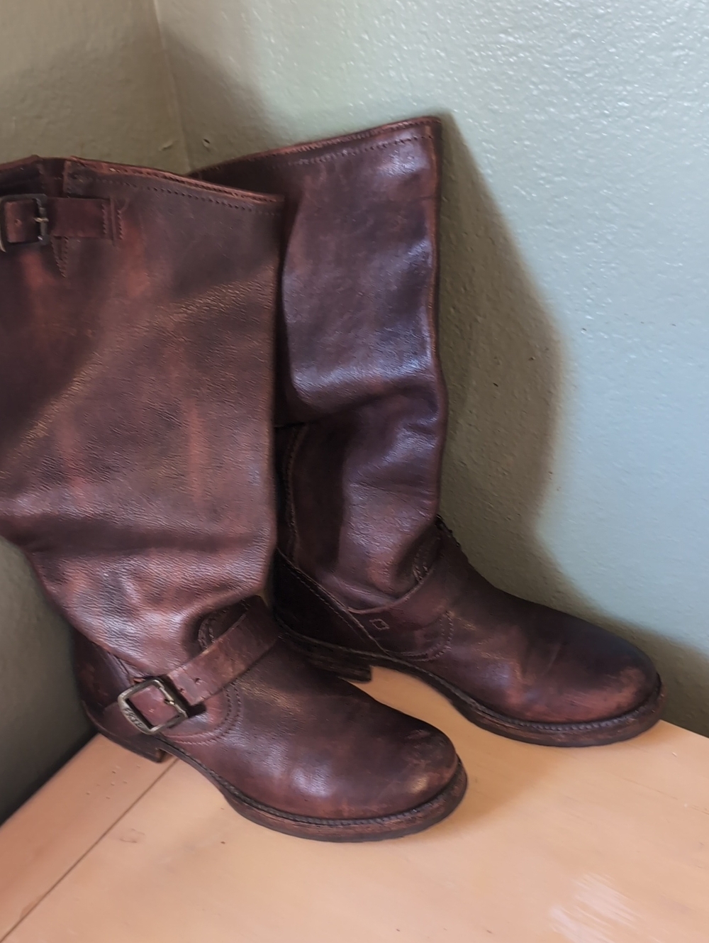 Frye Vintage Veronica Slouchy Distressed Brown Leather Mid-Calf Buckle Boots